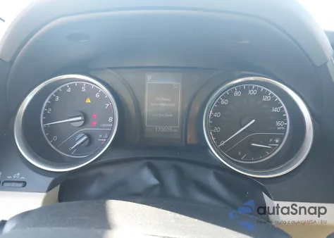 2018 Toyota Camry Le z USA, uszkodzony, nr VIN 4T1B11HK5JU079138